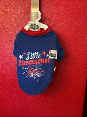 Pet T-shirt Woof Firecracker patriotic blue base with red trim and accents. Sz L